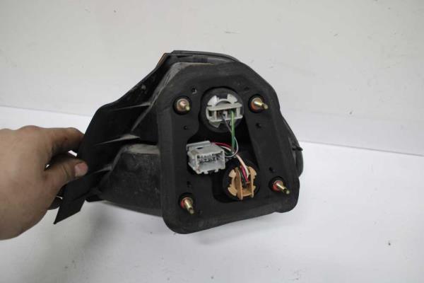 FEU ARRIERE GAUCHE HONDA ACCORD 1998 - 2002 - Vue 2